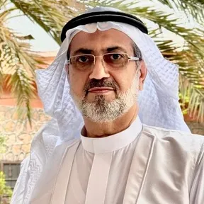 د. خالد بن إبراهيم خوش حال، طبيب عظام، في المدينة المنورة