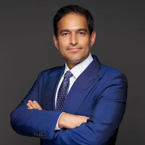 د. محمد هاني عارف، جراحة الأعصاب، في جدة