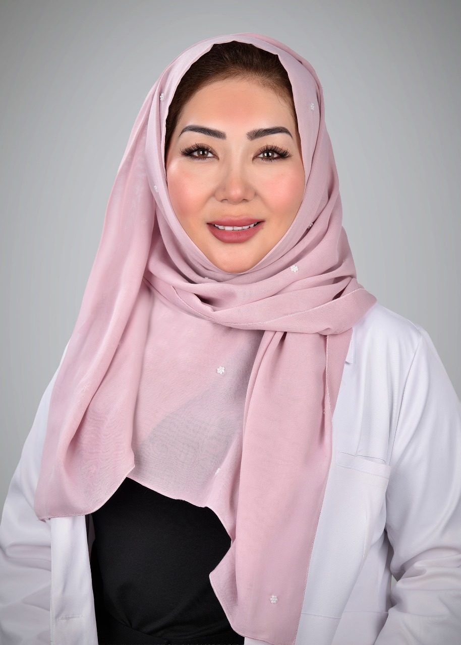 د. علا عبدالعزيز عيسى، طبيب نساء وتوليد، في جدة
