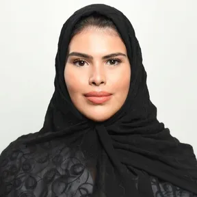 د. يارا الغامدي، طبيب جلدية